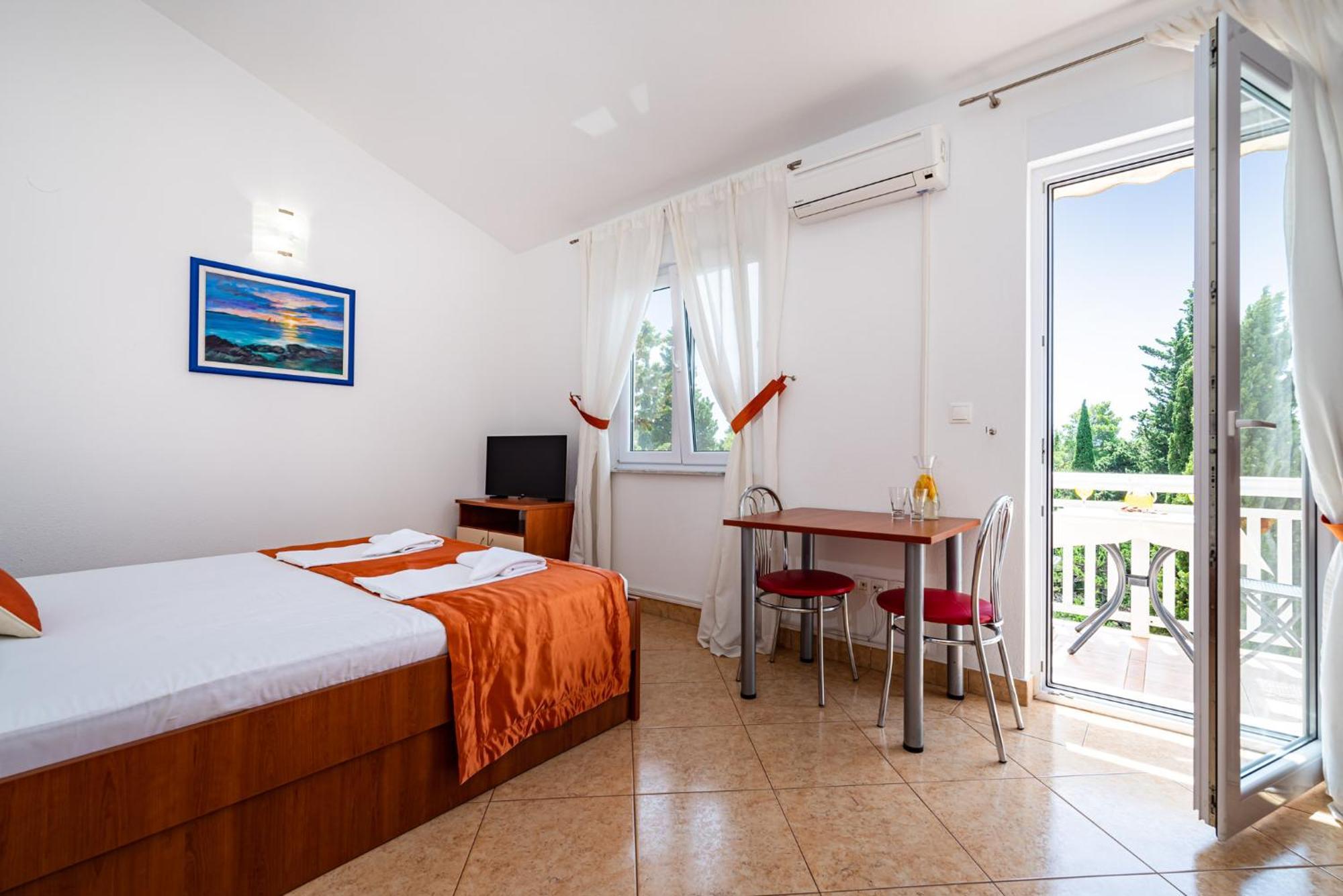 Apartments Prkacin 2 Starigrad Paklenica Ngoại thất bức ảnh
